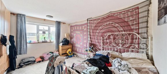 3 bedrooms House in London, United Kingdom No. 12217 12