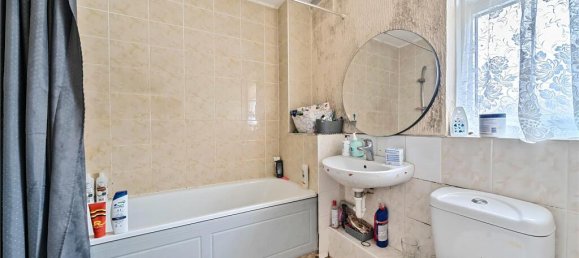 3 bedrooms House in London, United Kingdom No. 12217 5