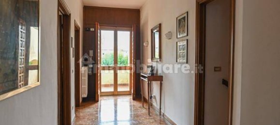 3 Schlafzimmer Villa in Pisa, Italy, Nr. 72334 15
