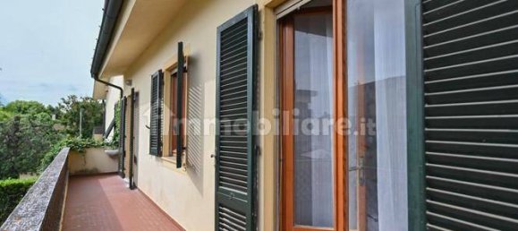3 Schlafzimmer Villa in Pisa, Italy, Nr. 72334 10
