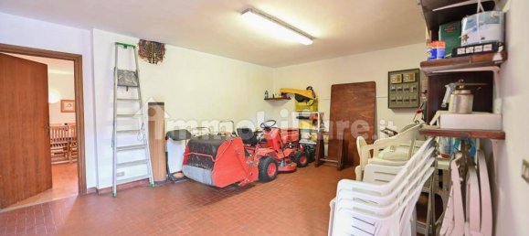 3 Schlafzimmer Villa in Pisa, Italy, Nr. 72334 40