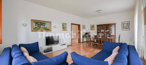 3 Schlafzimmer Villa in Pisa, Italy, Nr. 72334 8
