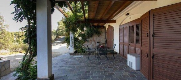 5 Schlafzimmer Villa in Porto Azzurro, Italy, Nr. 104602 6