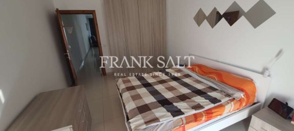 2 bedrooms Penthouse in Santa Venera, Malta No. 4516 5