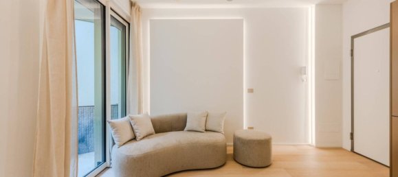 1 bedroom Apartment in Milan, Italy No. 381252 4
