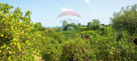 Земельный участок 3800м² в Ачиреале, Италия № 234713 21