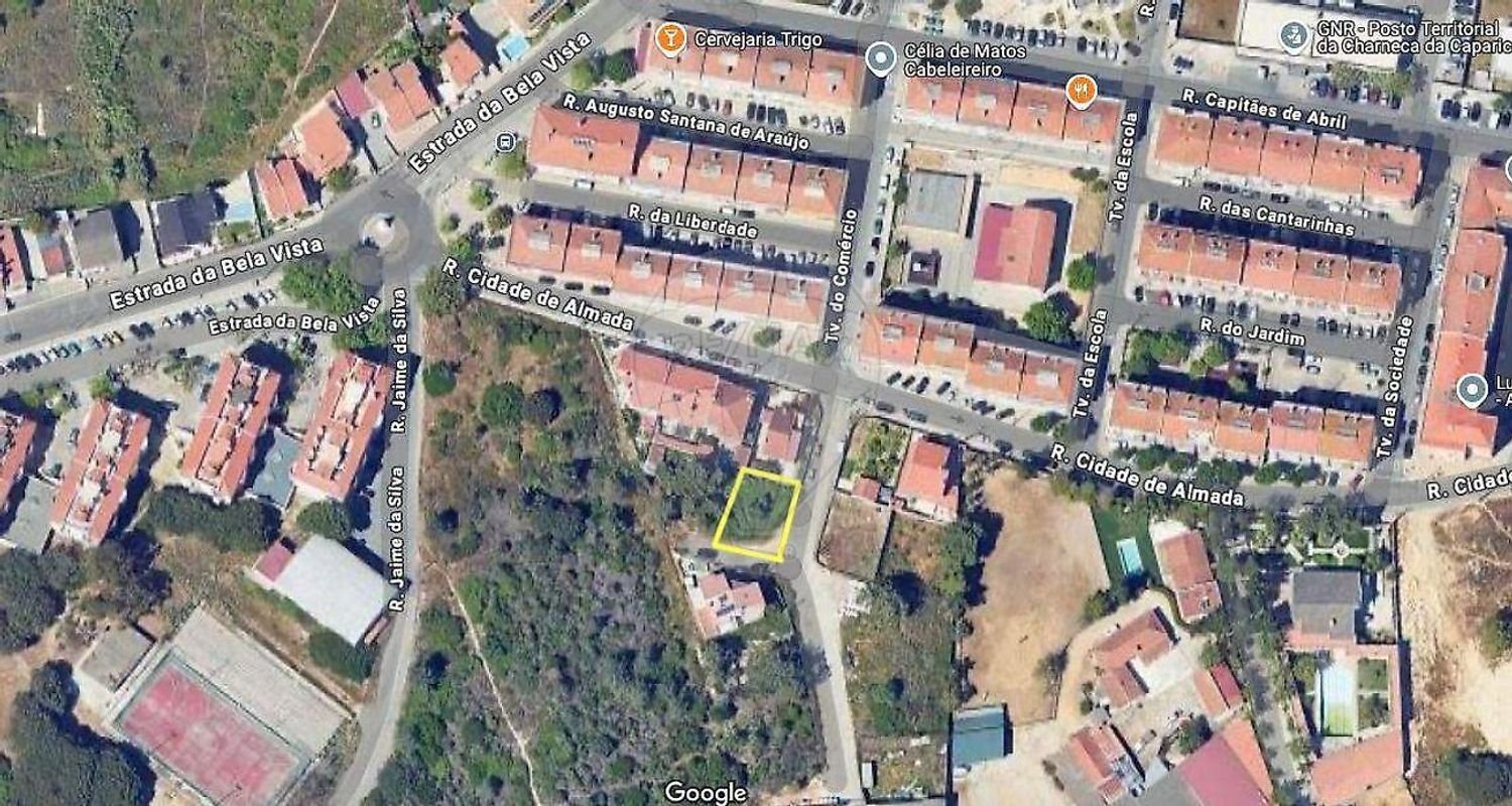 Terrain à Almada, Portugal No. 330189