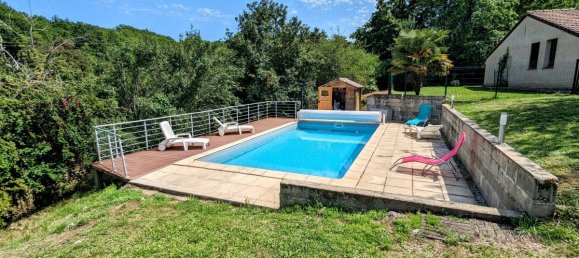 4 bedrooms Villa in Vire-sur-Lot, France No. 205624 3