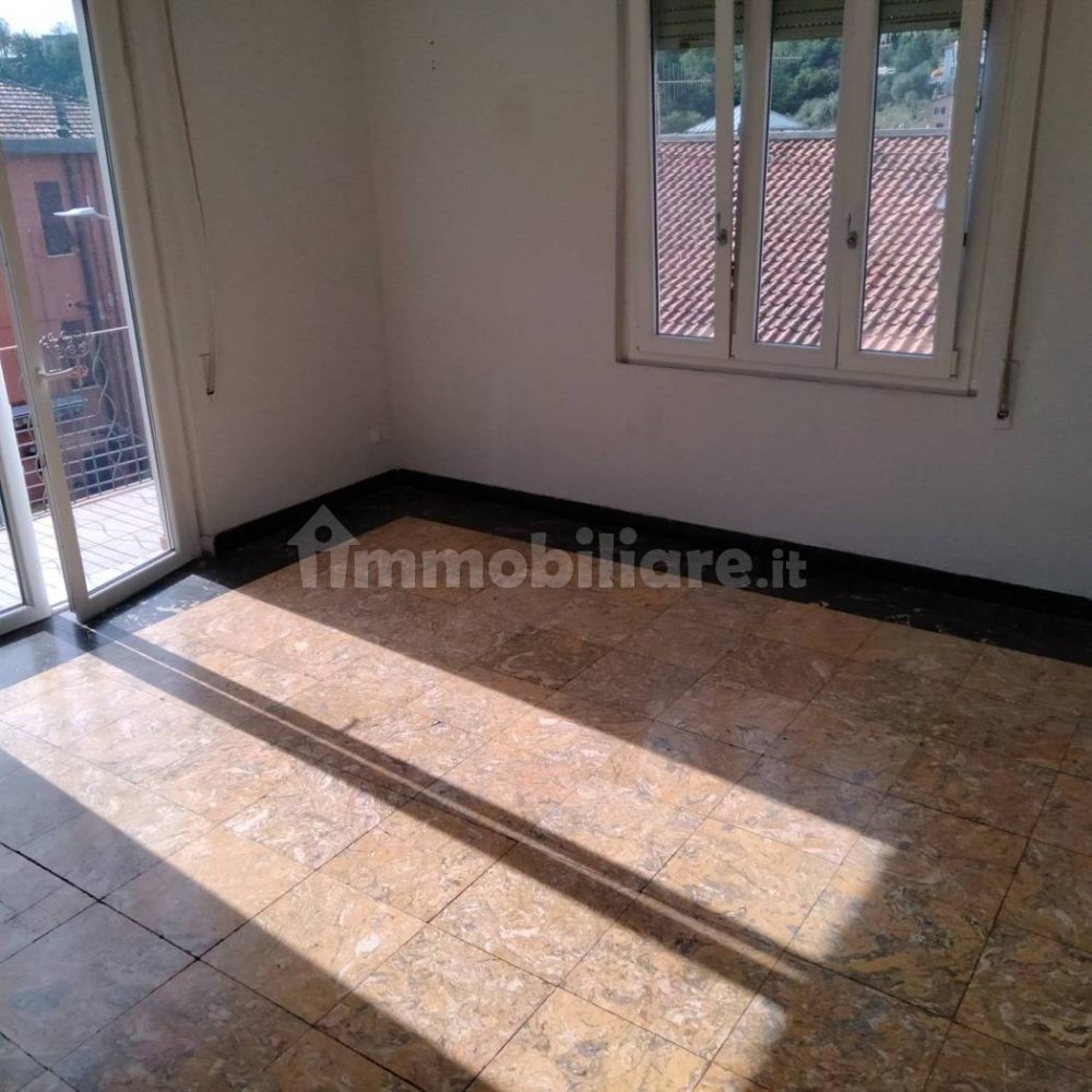 Apartamento de 2 dormitorios en La Spezia, Italy No. 154279