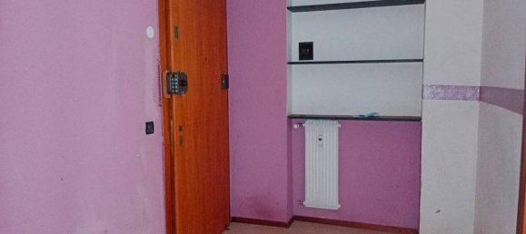 4 rooms Apartment in Genoa, Italy No. 76864 14