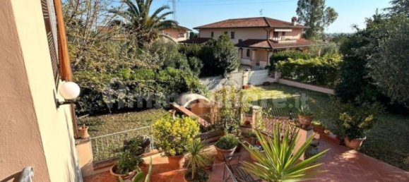 4 Schlafzimmer Villa in Carrara, Italy, Nr. 52213 4