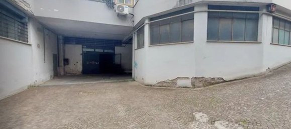 670m² Commercial property in Rome, Italy No. 376600 2