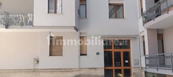 4 bedrooms Apartment in Avellino, Italy No. 302081 2