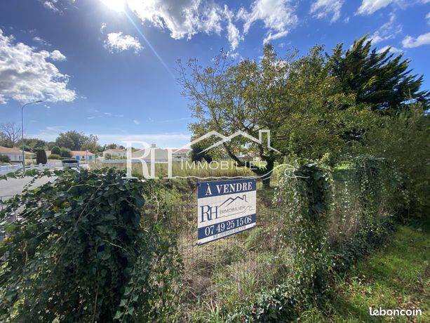 Grundstück in Le Fenouiller, France 357m², Nr. 215675