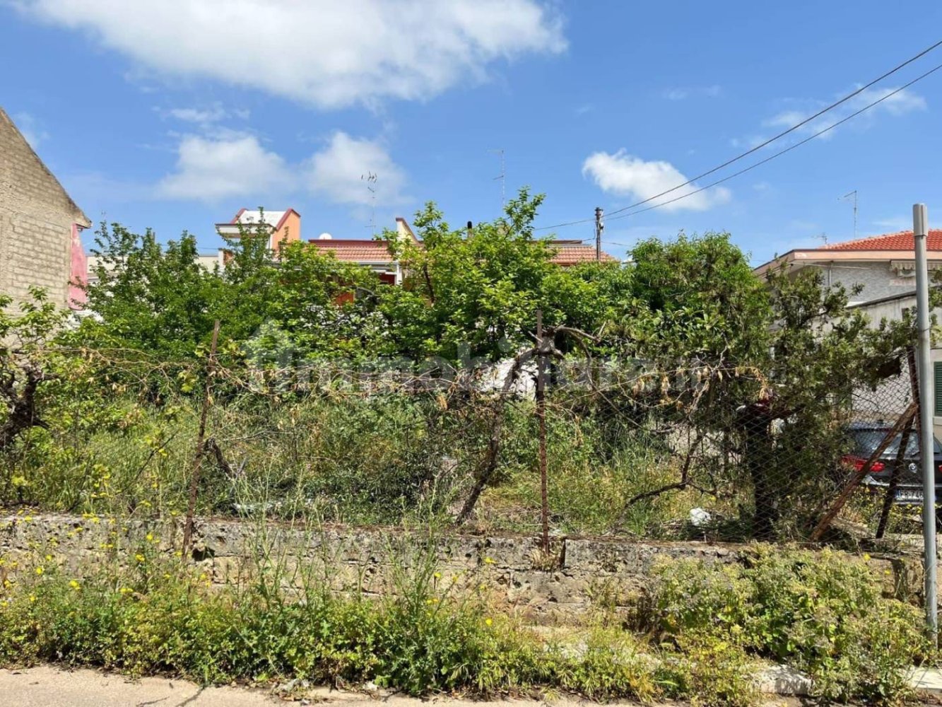 Земельный участок 450м² в Санникандро ди Бари, Италия № 349916