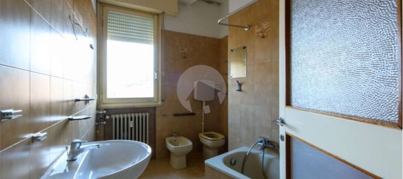 6 rooms Apartment in Reggio Emilia, Italy No. 134855 17