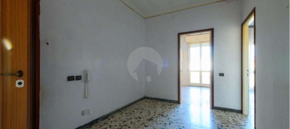 6 rooms Apartment in Reggio Emilia, Italy No. 134855 4