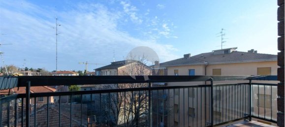 6 rooms Apartment in Reggio Emilia, Italy No. 134855 16