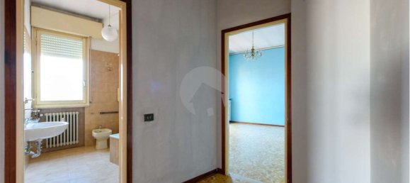 6 rooms Apartment in Reggio Emilia, Italy No. 134855 13