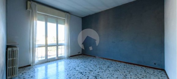 6 rooms Apartment in Reggio Emilia, Italy No. 134855 8
