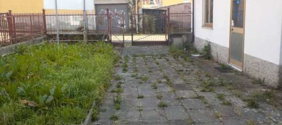 4 rooms Villa in Villafranca in Lunigiana, Italy No. 72395 3