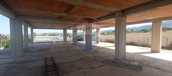 Terreno T3 em Chiaramonte Gulfi, Italy N.º 350876 2