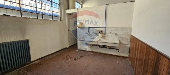 900m² Warehouse in Parabiago, Italy No. 265350 9