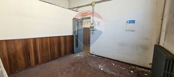 900m² Warehouse in Parabiago, Italy No. 265350 10