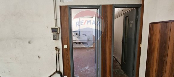 900m² Warehouse in Parabiago, Italy No. 265350 8