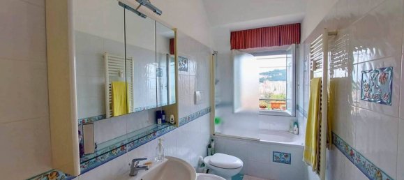 2 bedrooms Penthouse in Genoa, Italy No. 70149 17