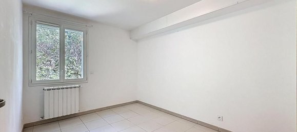 1 bedroom Apartment in Nimes, France No. 335060 5