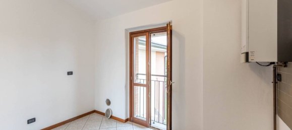2 Schlafzimmer Wohnung in Spino d'Adda, Italy, Nr. 273287 8