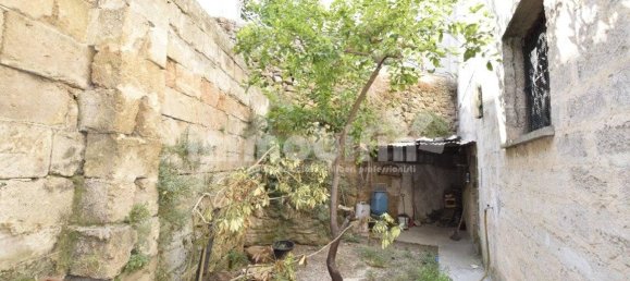 131m² Garage in Oria, Italy No. 172880 7