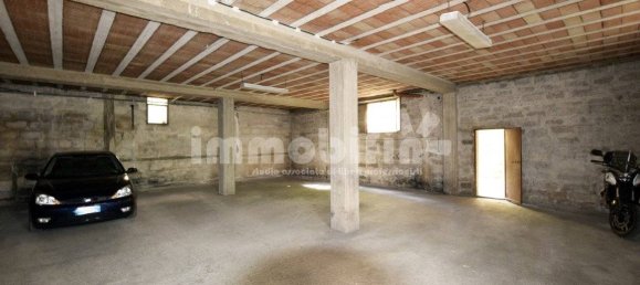 131m² Garage in Oria, Italy No. 172880 4