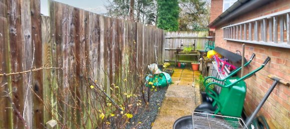 2 bedrooms House in Bordon, United Kingdom No. 10764 17