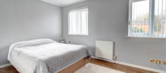 2 bedrooms House in Bordon, United Kingdom No. 10764 6