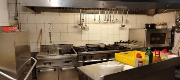 3-Zimmer Gewerbliche Immobilie in Rome, Italy, Nr. 102980 11