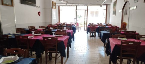 3-Zimmer Gewerbliche Immobilie in Rome, Italy, Nr. 102980 16