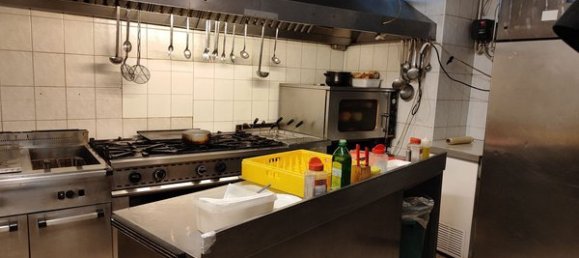 3-Zimmer Gewerbliche Immobilie in Rome, Italy, Nr. 102980 10