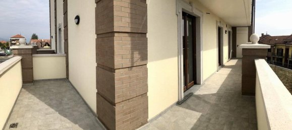 3 rooms Apartment in Pianezza, Italy No. 86227 7