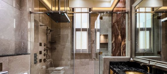 7 bedrooms Villa in Emirates Hills, UAE No. 3654 30