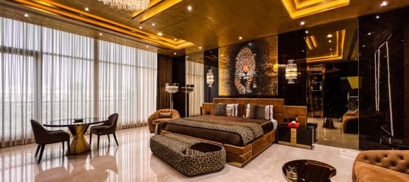 7 bedrooms Villa in Emirates Hills, UAE No. 3654 9