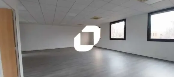 Bureau à Montigny-le-Bretonneux, France 176m² No. 302391 6