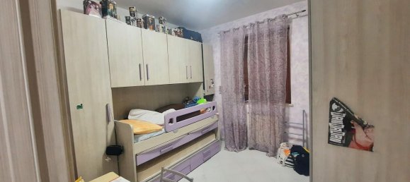 3-salle Appartement à Palermo, Italy No. 13704 7