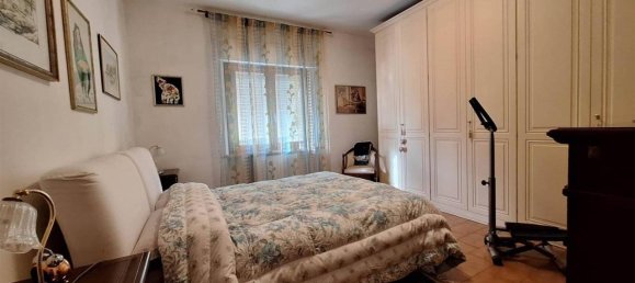 5 rooms Apartment in Treia, Italy No. 30854 7