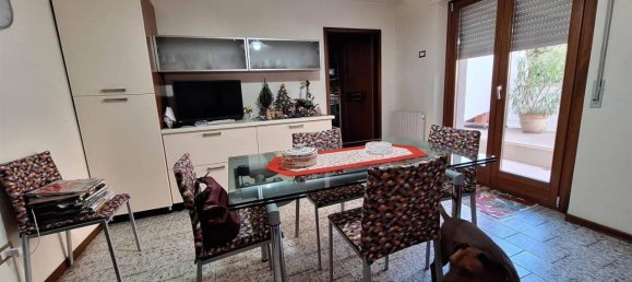 5 rooms Apartment in Treia, Italy No. 30854 2