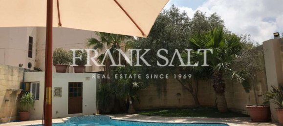 4 bedrooms Bungalow in Naxxar, Malta No. 8736 2