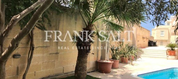 4 bedrooms Bungalow in Naxxar, Malta No. 8736 8