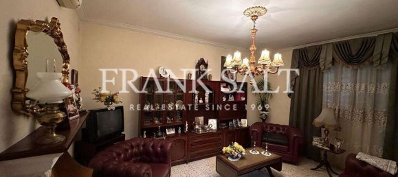 3 bedrooms House in Fgura, Malta No. 5021 3