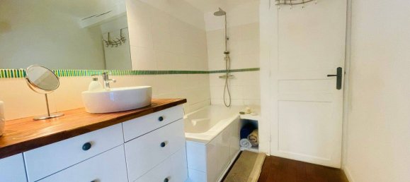 4 bedrooms House in Eguilles, France No. 330541 12